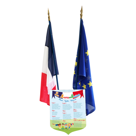 Lot Ecusson + 2 drapeaux