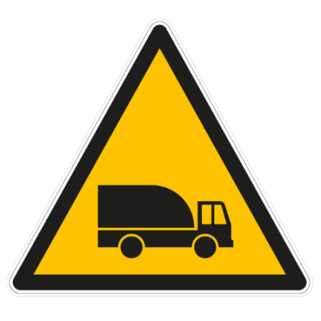 Panneau de danger sortie de camion, passage de vehicules