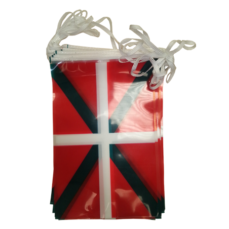 Guirlande Pays Basque en plastique 10 m